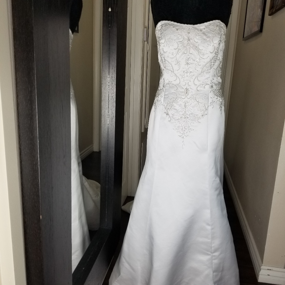 Wedding dress